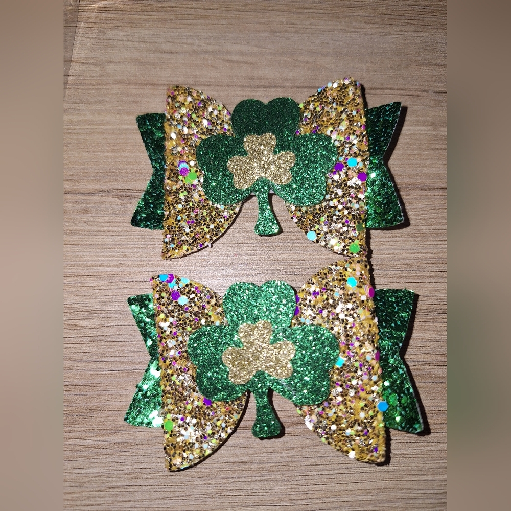 St Patrick's day hair bows